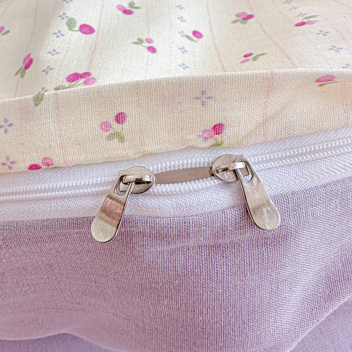 91家纺网 家纺一手货源 找家纺 文黛家居 2026新款全棉双层纱床盖四件套 紫樱桃