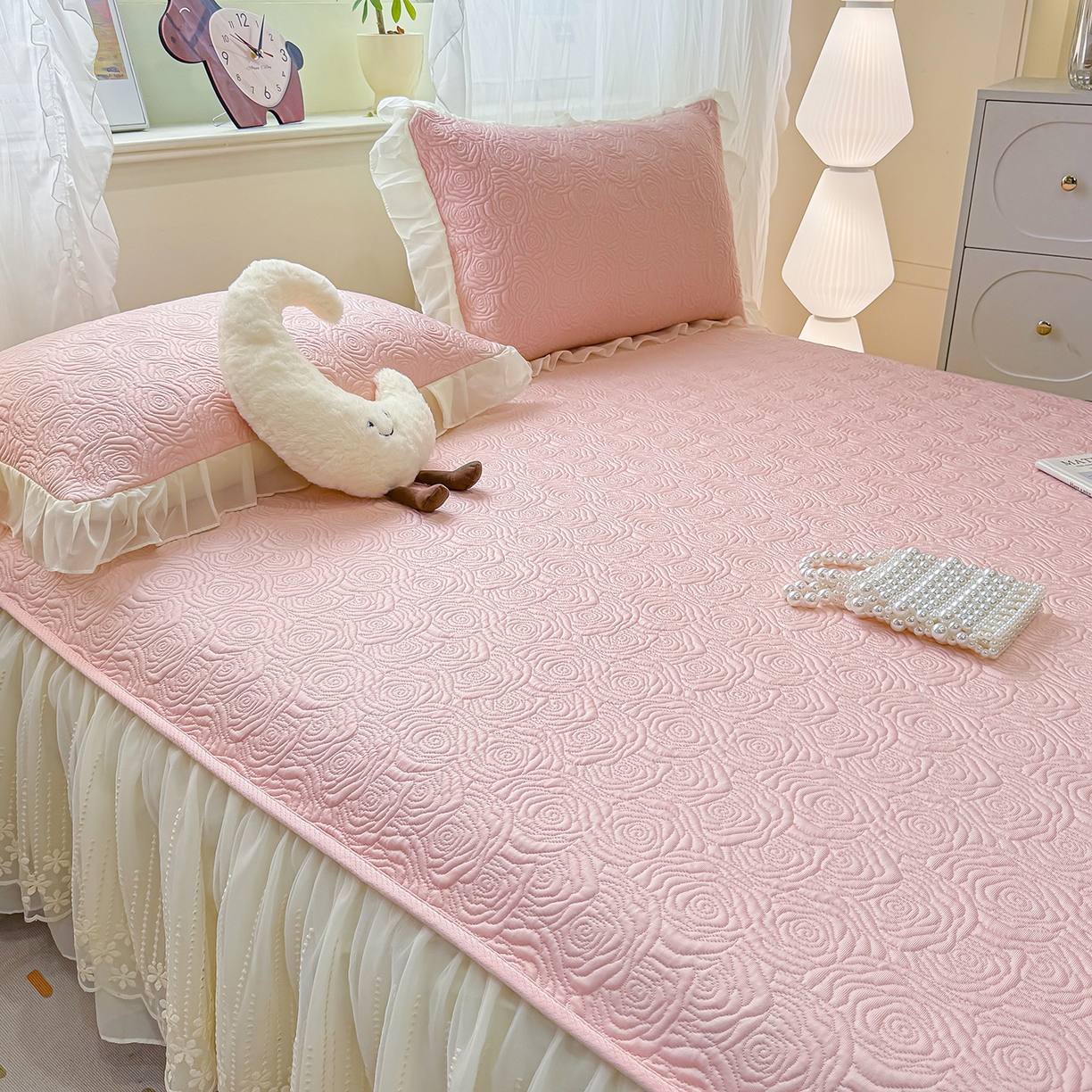 91家纺网 家纺一手货源 找家纺 （总）眠势力 2026新款PE提花冰凉豆豆床裙款床笠凉席子冰丝凉感中分子床裙乙纶床裙床笠二合一