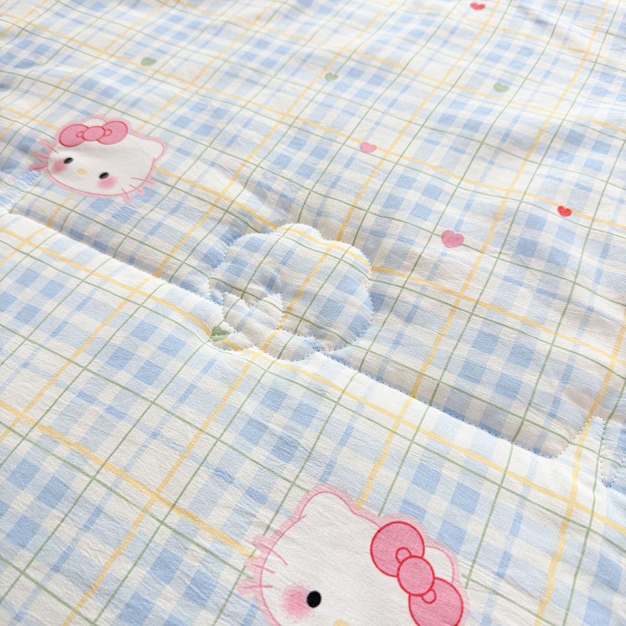 91家纺网 家纺一手货源 找家纺 2026新款A类印花手包边凌香新疆棉花夏被 凌香凯蒂之约