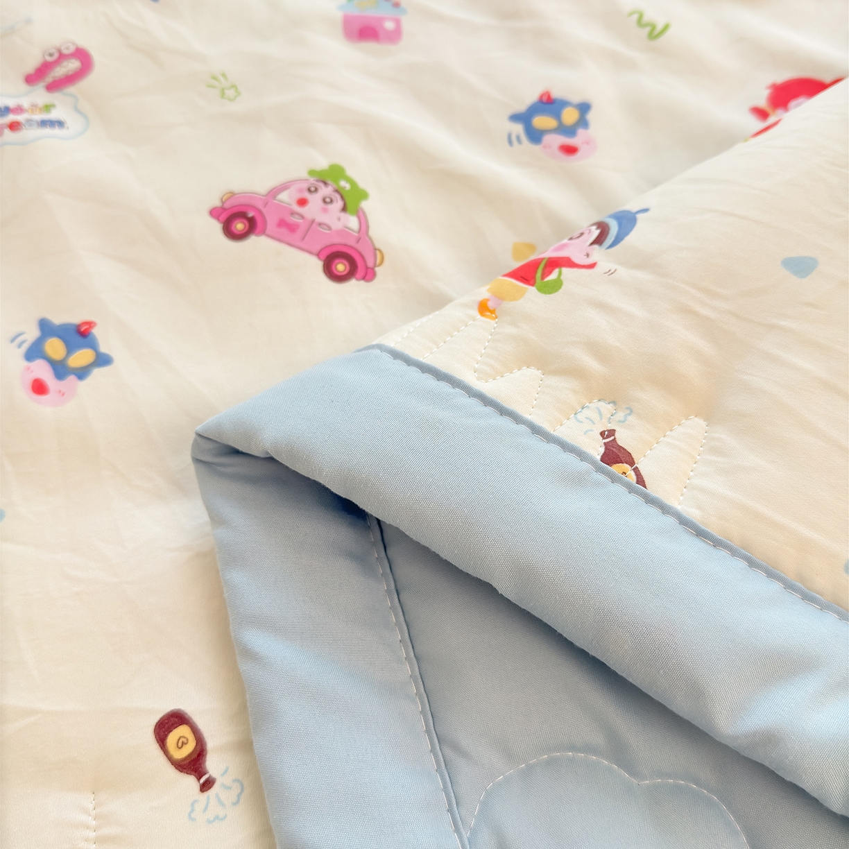 91家纺网 家纺一手货源 找家纺  2026新款A类直播爆款凌香棉花夏被空调被夏凉被 凌香蜡笔小派