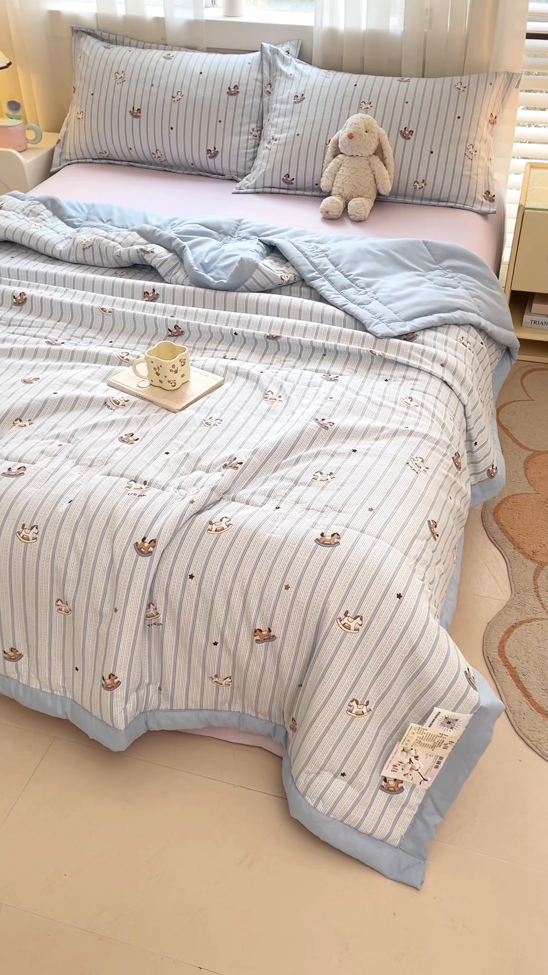 91家纺网 家纺一手货源 找家纺 2026新款A类直播爆款凌香棉花夏被空调被夏凉被 凌香摇摇马