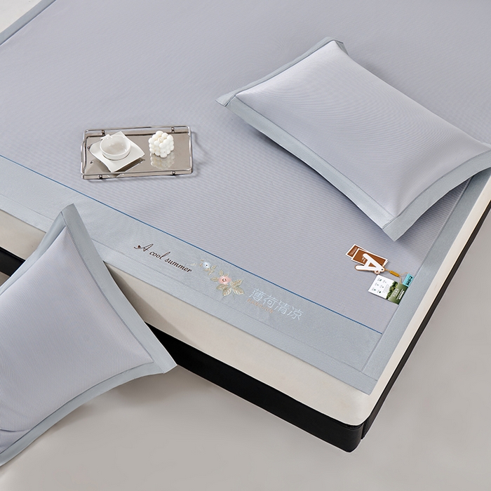 91家纺网 家纺一手货源 找家纺 小牛席业 2026春夏新款双PE高凉感-薄荷清凉冰丝席席子凉席 灰色