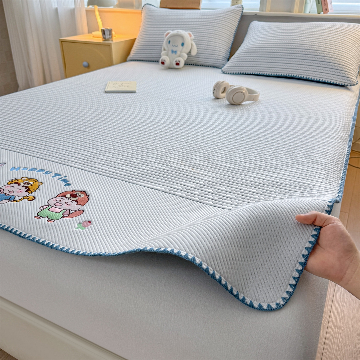 91家纺网 家纺一手货源 找家纺 （总）居眠 2026新款卡通刺绣pe凉席