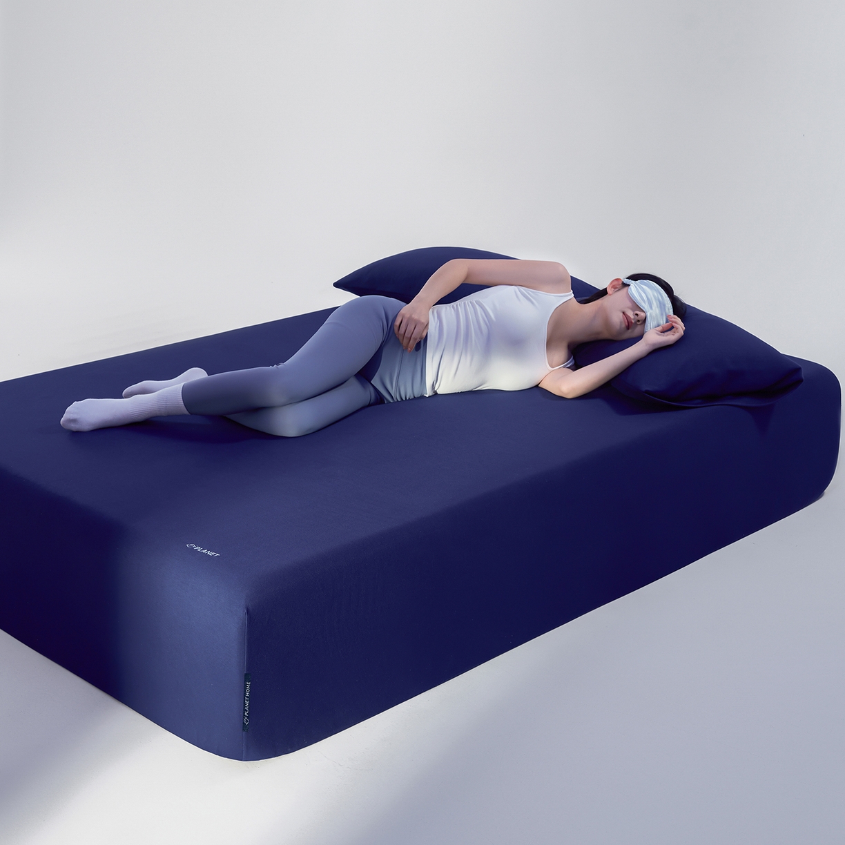 91家纺网 家纺一手货源 找家纺 （总）莱福仕 2026新款酣睡星球深蓝床笠单品床笠床笠单件1.0-场景一