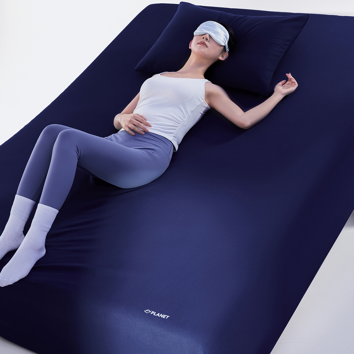 91家纺网 家纺一手货源 找家纺 （总）莱福仕 2026新款酣睡星球深蓝床笠单品床笠床笠单件1.0-场景一