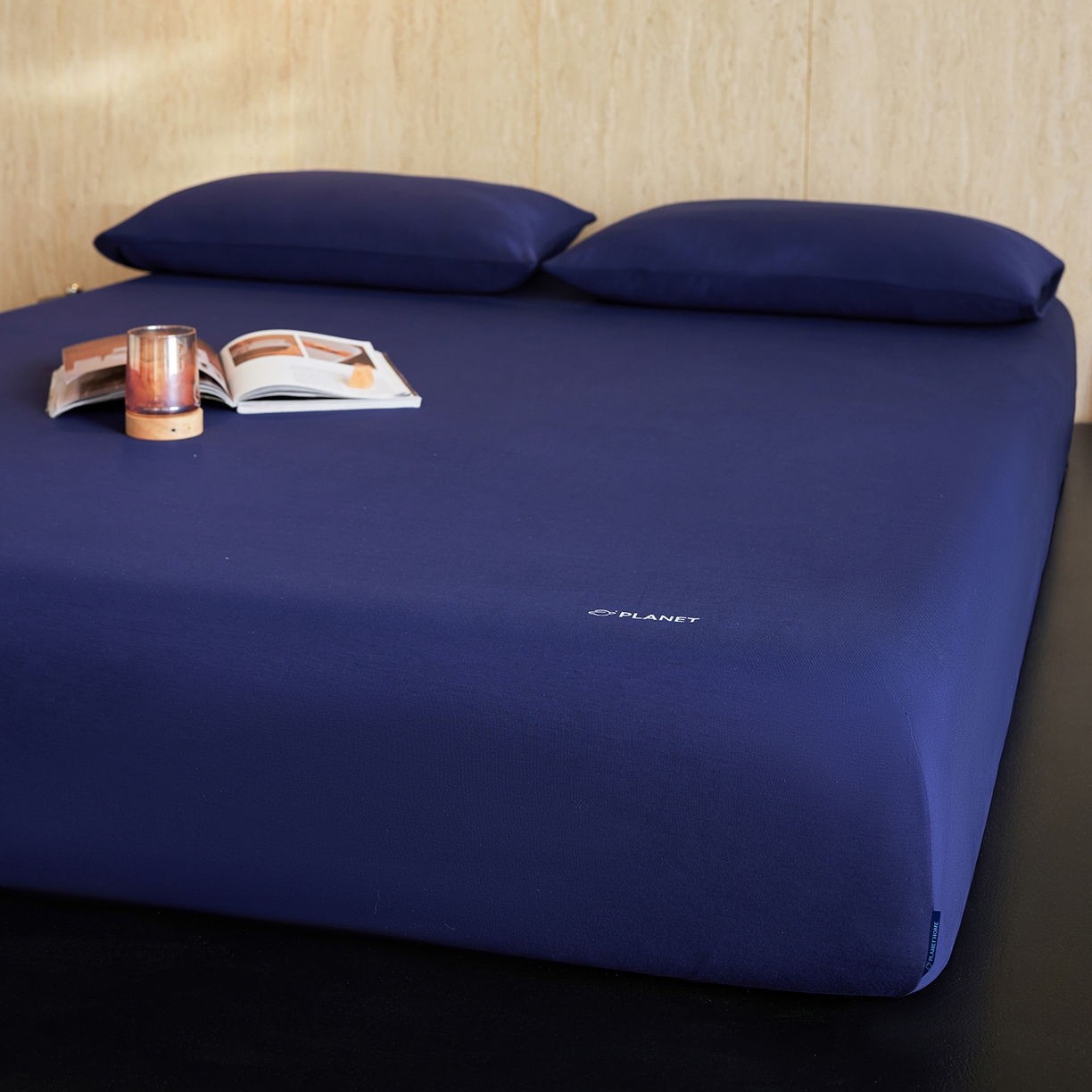 91家纺网 家纺一手货源 找家纺 （总）莱福仕 2026新款酣睡星球深蓝床笠单品床笠床笠单件1.0-场景二