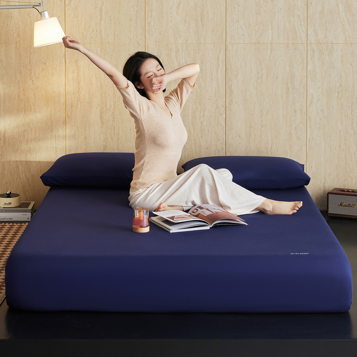 91家纺网 家纺一手货源 找家纺 （总）莱福仕 2026新款酣睡星球深蓝床笠单品床笠床笠单件1.0-场景二