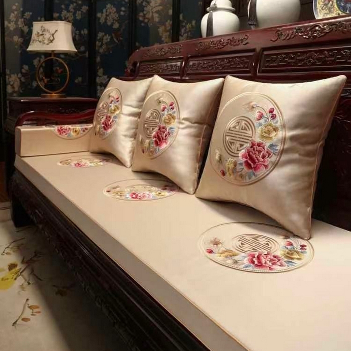 91家纺网 家纺一手货源 找家纺 （总）多米家居 2026新款红木定制-高精密刺绣坐垫、抱枕、桌旗（2-3天货期，定制尺寸联系商家）