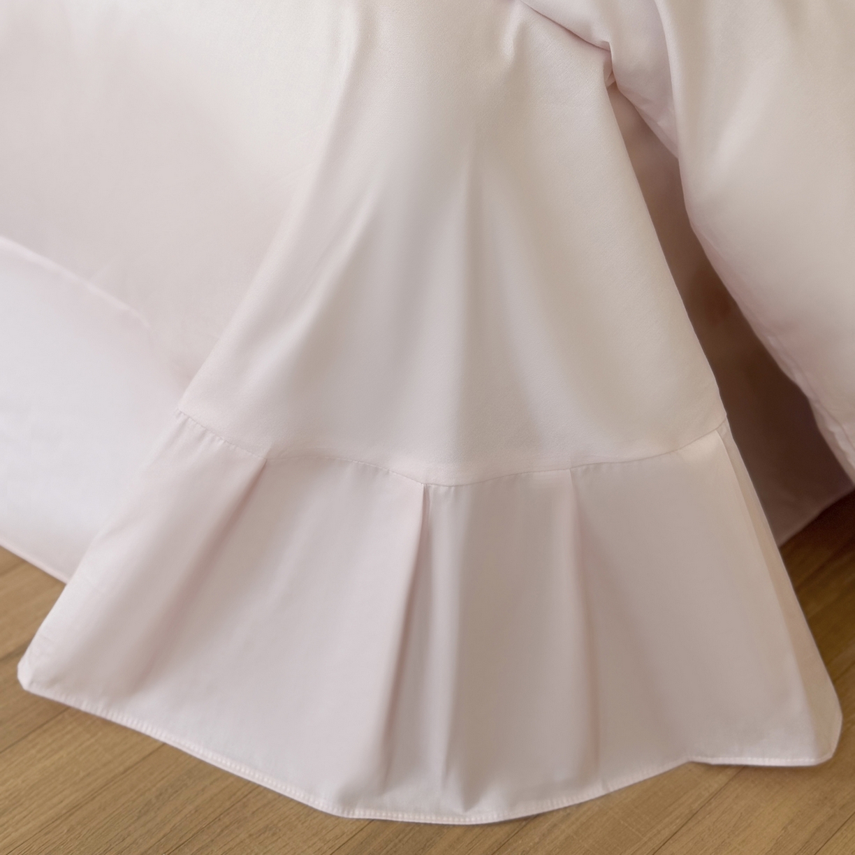 91家纺网 家纺一手货源 找家纺 （总）艾唯希家纺 2026新款全棉纯棉满绣小花边工艺四件套刺绣-郁金小花系列