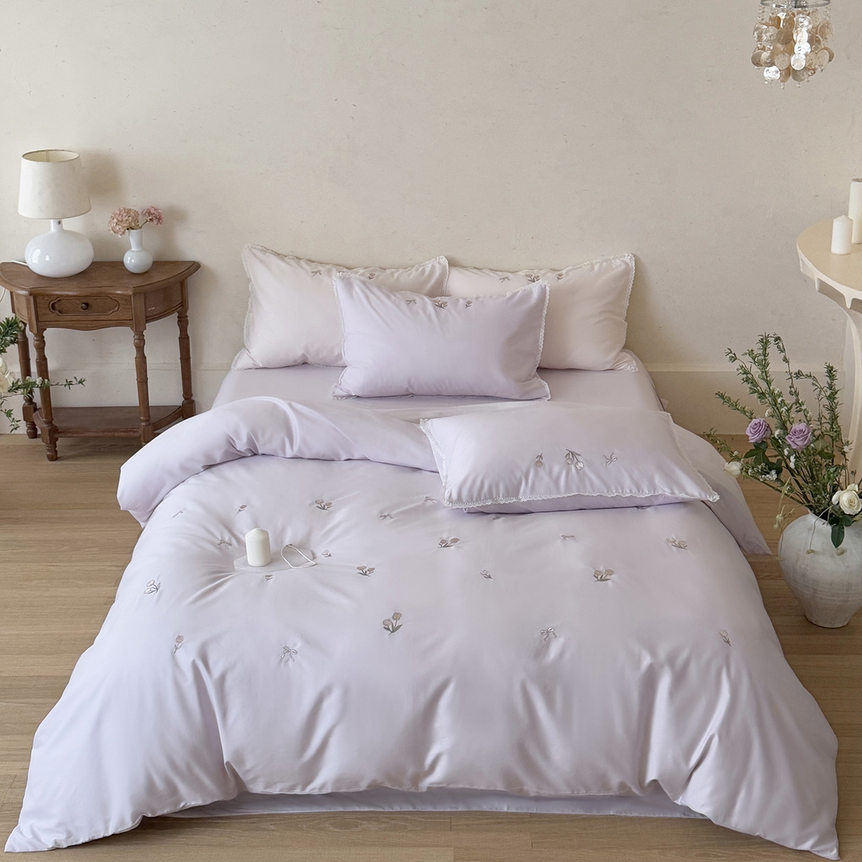 91家纺网 家纺一手货源 找家纺 艾唯希家纺 2026新款全棉纯棉满绣小花边工艺四件套刺绣-郁金小花系列 郁金小花-紫