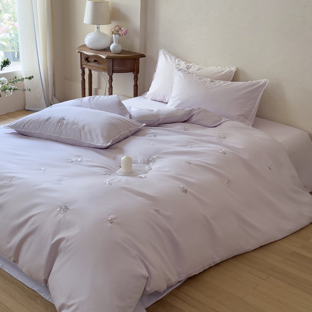 91家纺网 家纺一手货源 找家纺 艾唯希家纺 2026新款全棉纯棉满绣小花边工艺四件套刺绣-郁金小花系列 郁金小花-紫