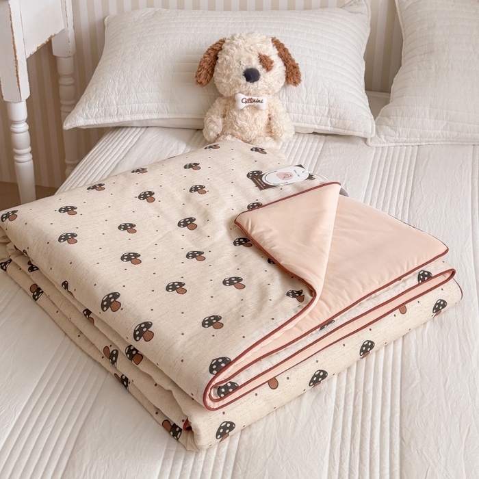 91家纺网 家纺一手货源 找家纺 暖生活 2026新款A类“冰纱”母婴级全棉纯棉双层纱夏被夏凉被空调被（礼盒包装） 可可蘑菇