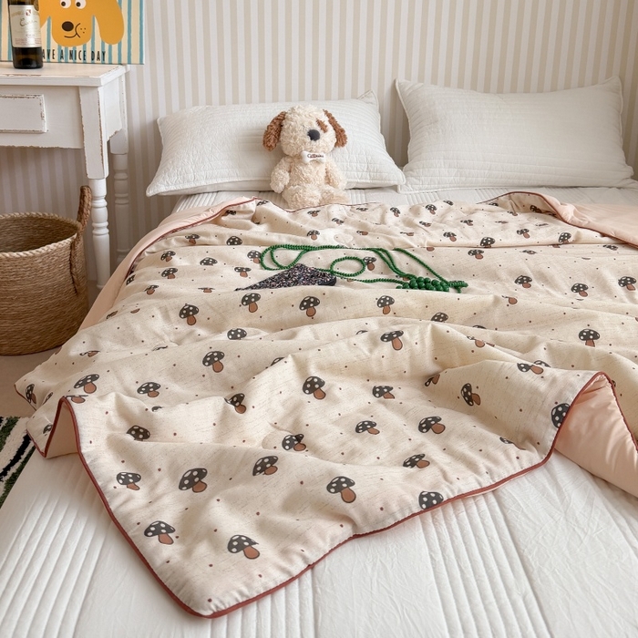 91家纺网 家纺一手货源 找家纺 暖生活 2026新款A类“冰纱”母婴级全棉纯棉双层纱夏被夏凉被空调被（礼盒包装） 可可蘑菇