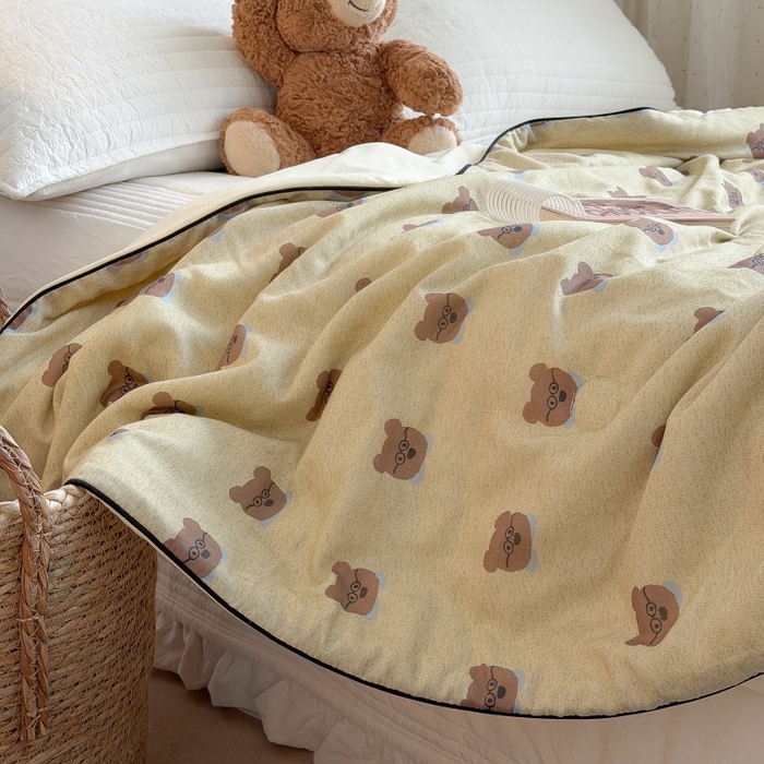 91家纺网 家纺一手货源 找家纺 暖生活 2026新款A类“冰纱”母婴级全棉纯棉双层纱夏被夏凉被空调被（礼盒包装） 眼镜熊