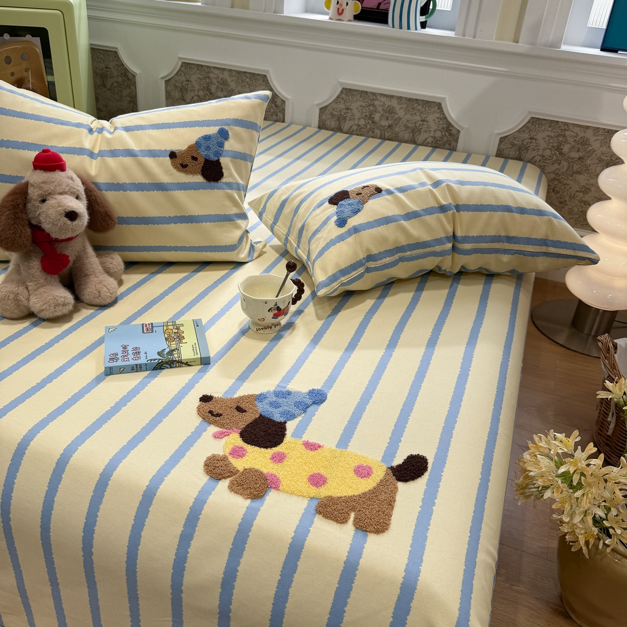 91家纺网 家纺一手货源 找家纺 觅糖家纺 2026新款大版卡通毛巾绣老粗布凉席席子系列 波点腊肠狗