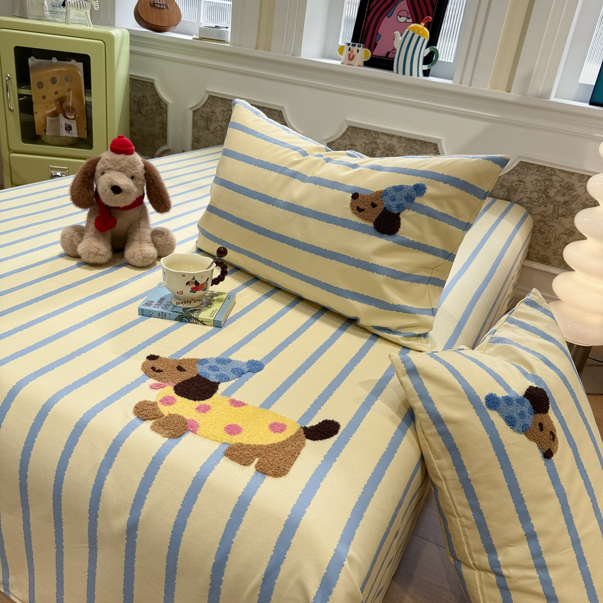 91家纺网 家纺一手货源 找家纺 觅糖家纺 2026新款大版卡通毛巾绣老粗布凉席席子系列 波点腊肠狗