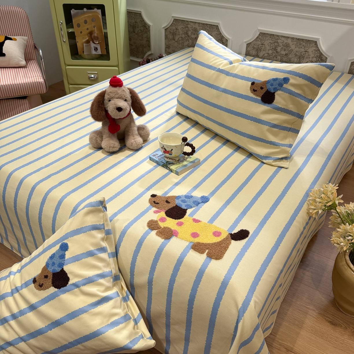 91家纺网 家纺一手货源 找家纺 觅糖家纺 2026新款大版卡通毛巾绣老粗布凉席席子系列 波点腊肠狗