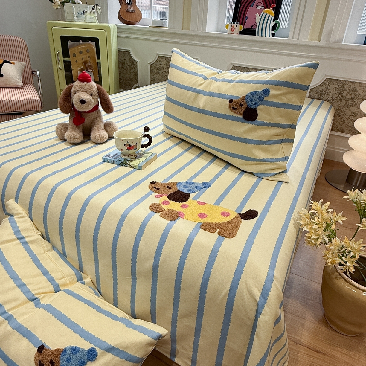 91家纺网 家纺一手货源 找家纺 觅糖家纺 2026新款大版卡通毛巾绣老粗布凉席席子系列 波点腊肠狗