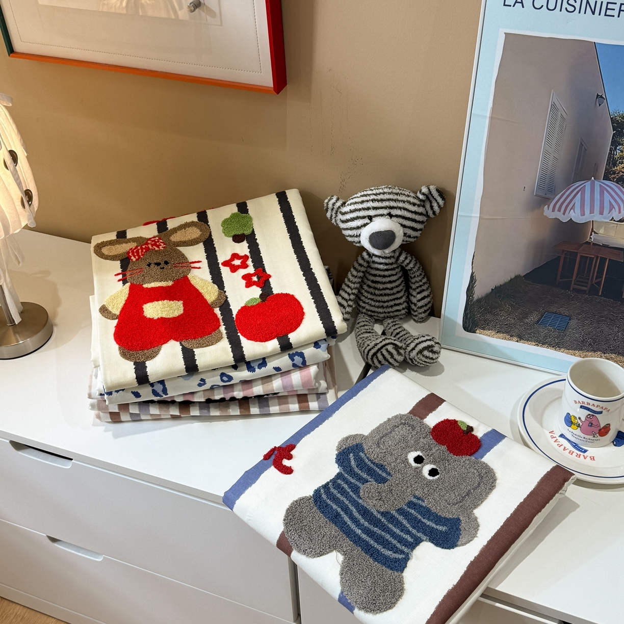 91家纺网 家纺一手货源 找家纺 觅糖家纺 2026新款大版卡通毛巾绣老粗布凉席席子系列 组合图