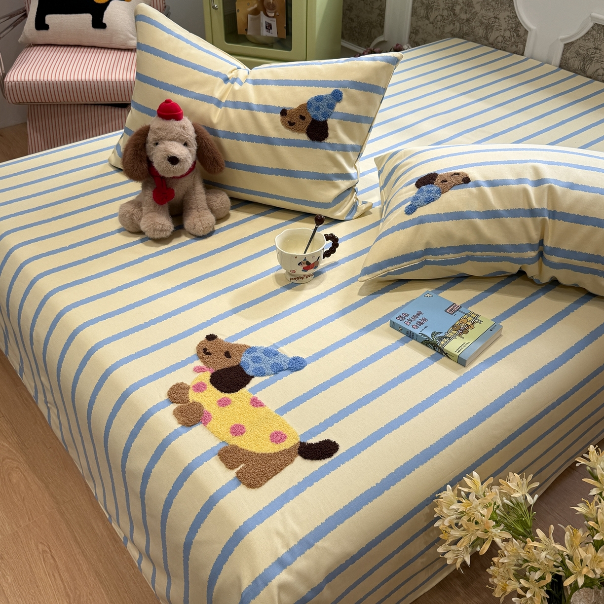 91家纺网 家纺一手货源 找家纺 觅糖家纺 2026新款大版卡通毛巾绣老粗布凉席席子系列 波点腊肠狗