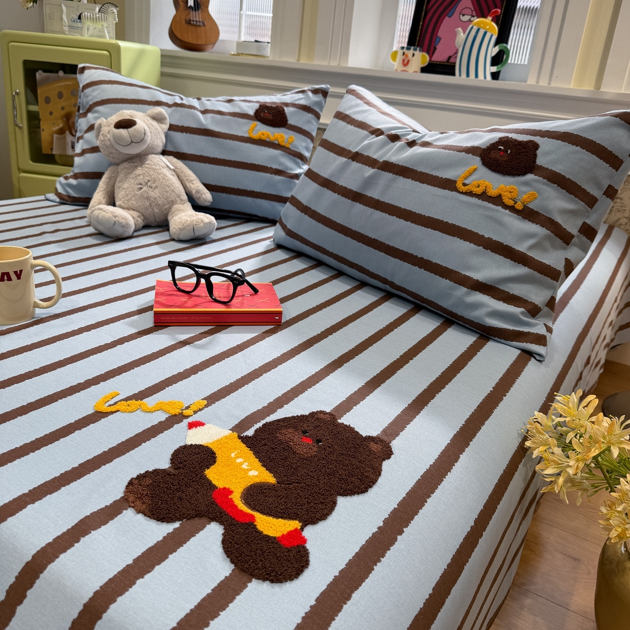 91家纺网 家纺一手货源 找家纺 觅糖家纺 2026新款大版卡通毛巾绣老粗布凉席席子系列 笔记小熊