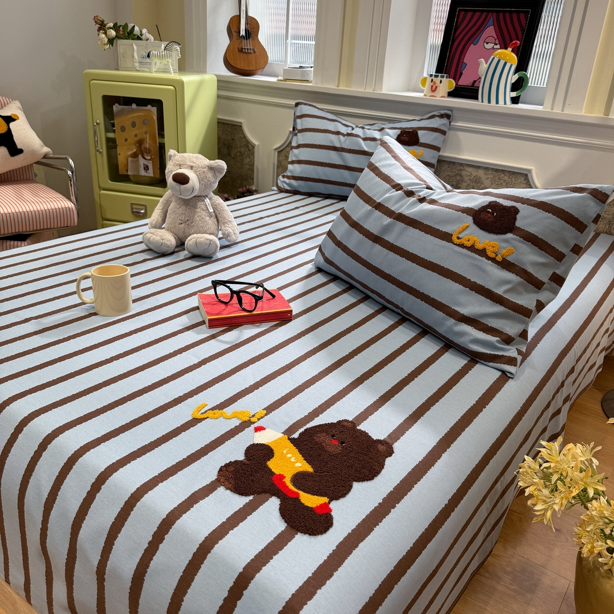 91家纺网 家纺一手货源 找家纺 觅糖家纺 2026新款大版卡通毛巾绣老粗布凉席席子系列 笔记小熊