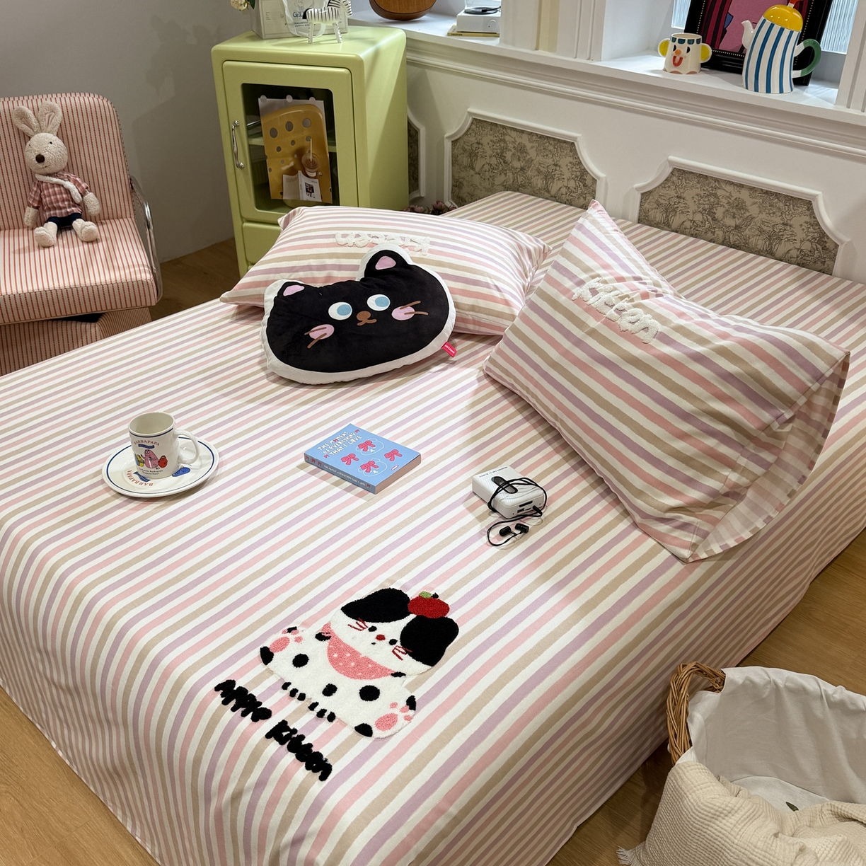 91家纺网 家纺一手货源 找家纺 觅糖家纺 2026新款大版卡通毛巾绣老粗布凉席席子系列 奶牛小猫