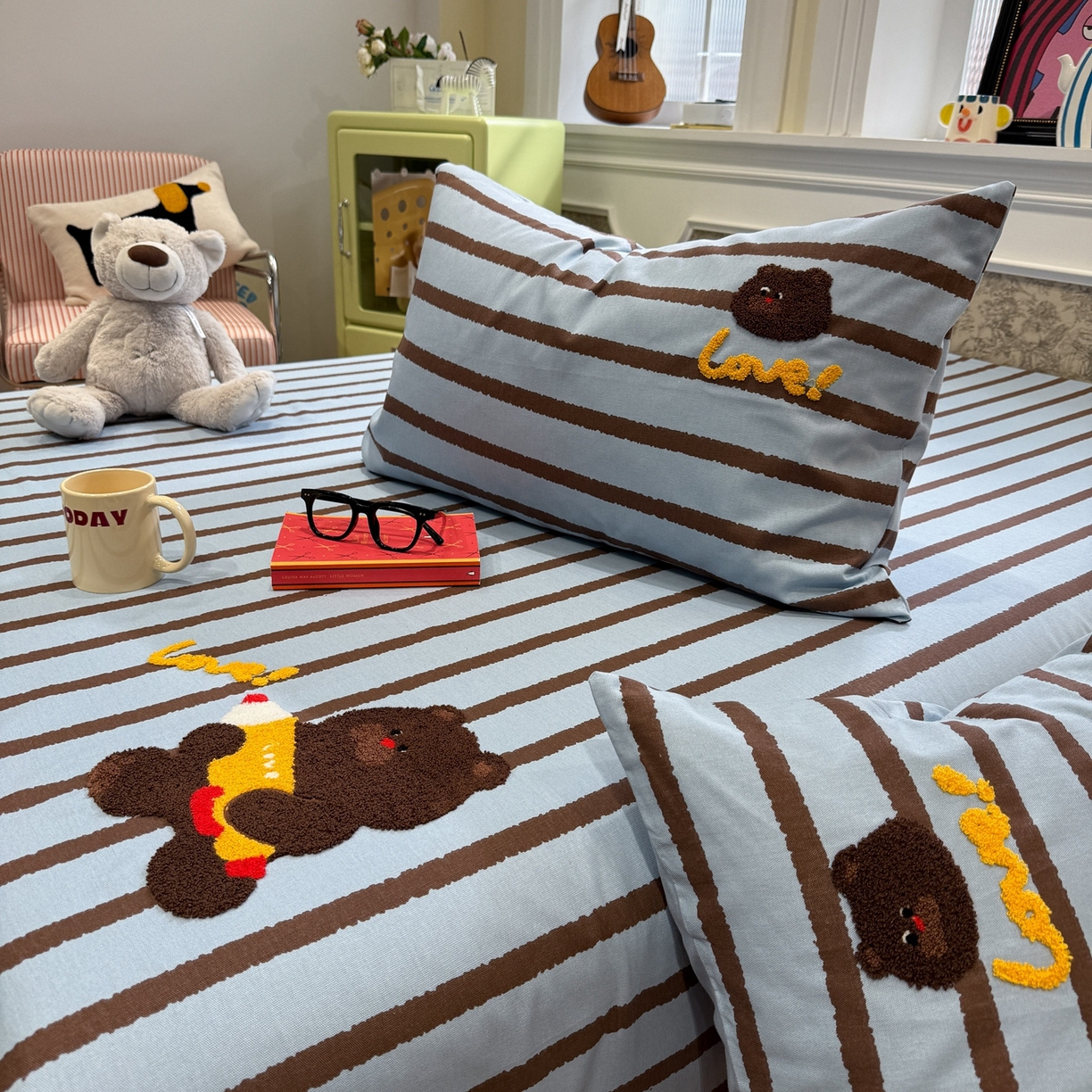 91家纺网 家纺一手货源 找家纺 觅糖家纺 2026新款大版卡通毛巾绣老粗布凉席席子系列 笔记小熊