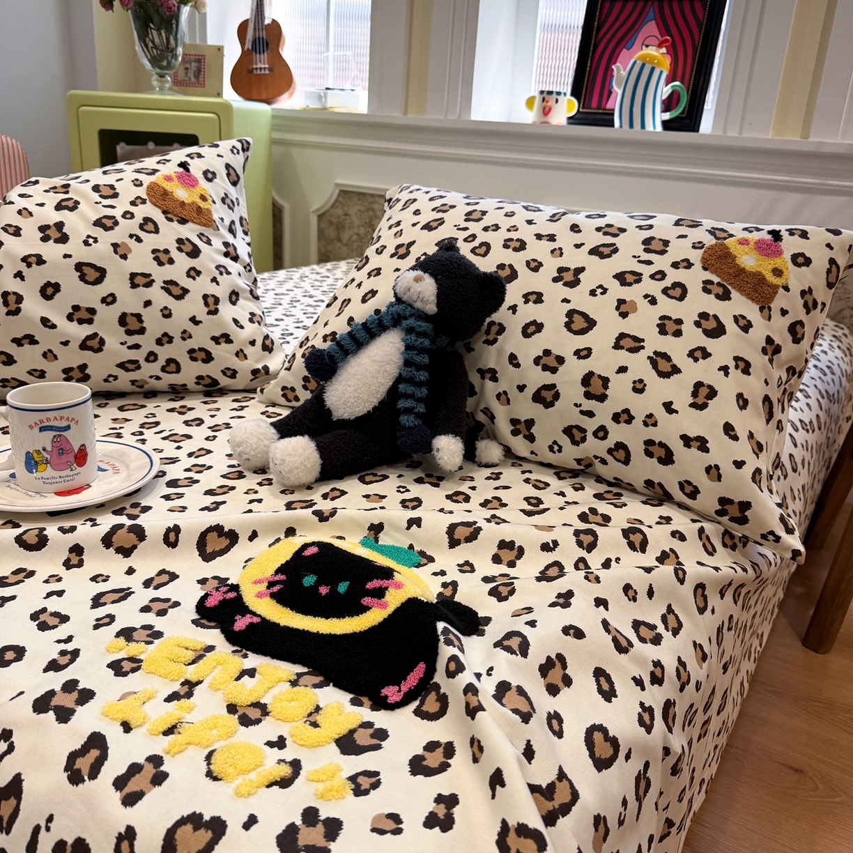 91家纺网 家纺一手货源 找家纺 觅糖家纺 2026新款大版卡通毛巾绣老粗布凉席席子系列 豹纹猫咪