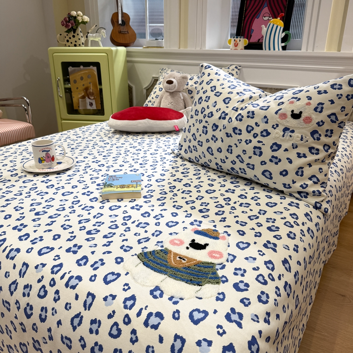 91家纺网 家纺一手货源 找家纺 觅糖家纺 2026新款大版卡通毛巾绣老粗布凉席席子系列 蓝豹西高地