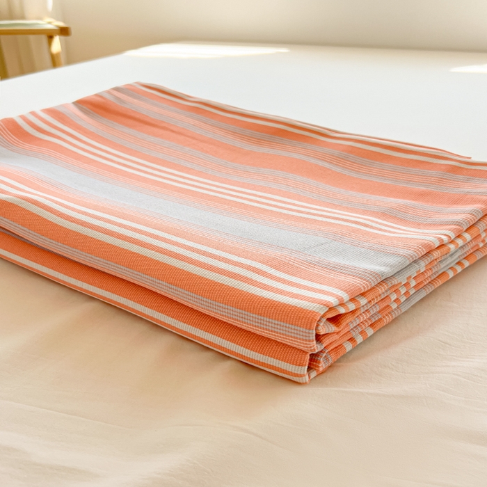 91家纺网 家纺一手货源 找家纺 爱彼家纺 2026新款细沙工艺款亲肤柔软粗布组合系列 桔灰细条