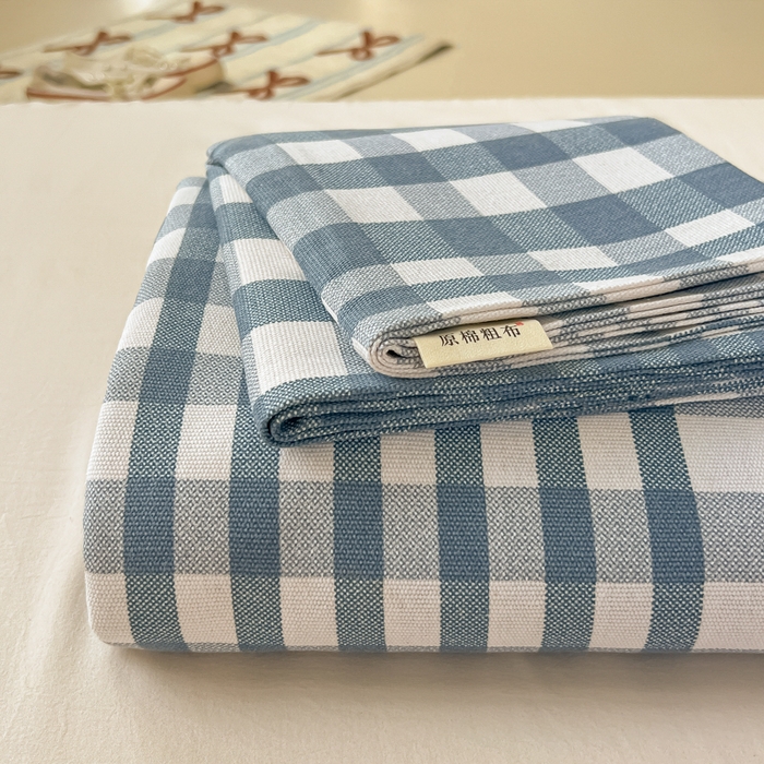 91家纺网 家纺一手货源 找家纺 爱彼家纺 2026新款细沙工艺款亲肤柔软粗布组合系列 蓝小格