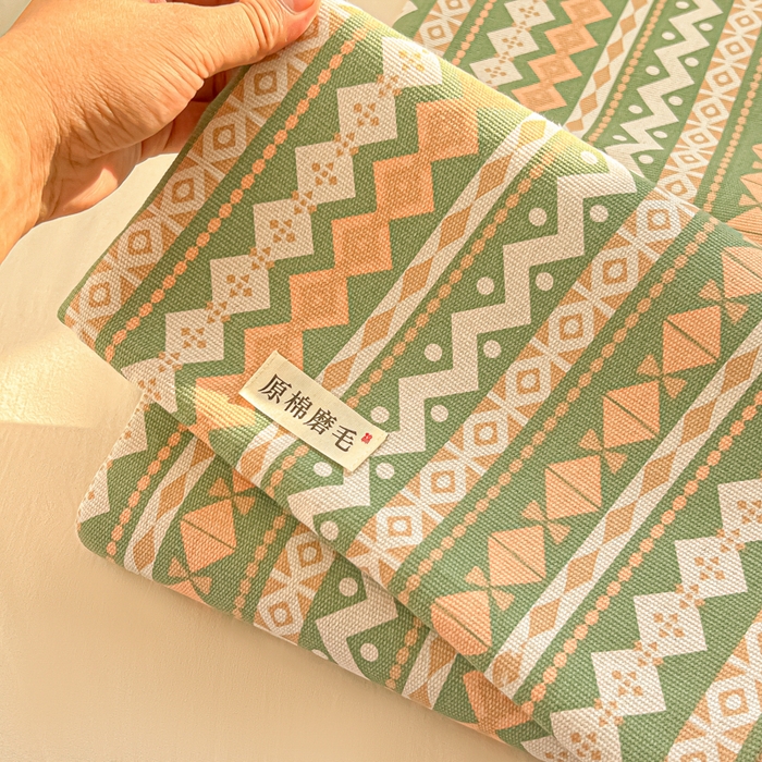 91家纺网 家纺一手货源 找家纺 爱彼家纺 2026新款细沙工艺款亲肤柔软粗布组合系列 向往条绿