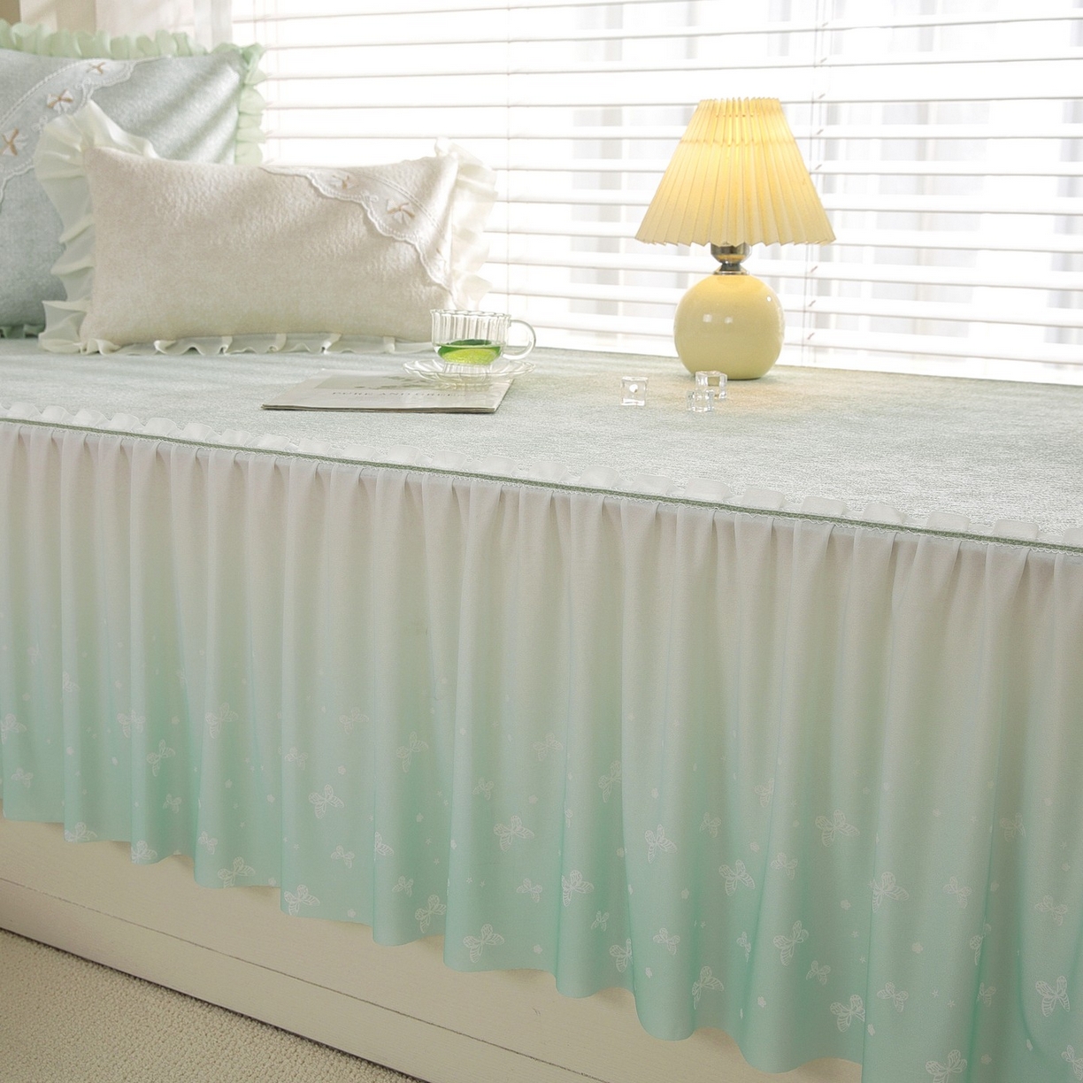 91家纺网 家纺一手货源 找家纺 共鸣沙发垫 2026新款冰豆豆素雅飘窗垫系列 素雅绿色