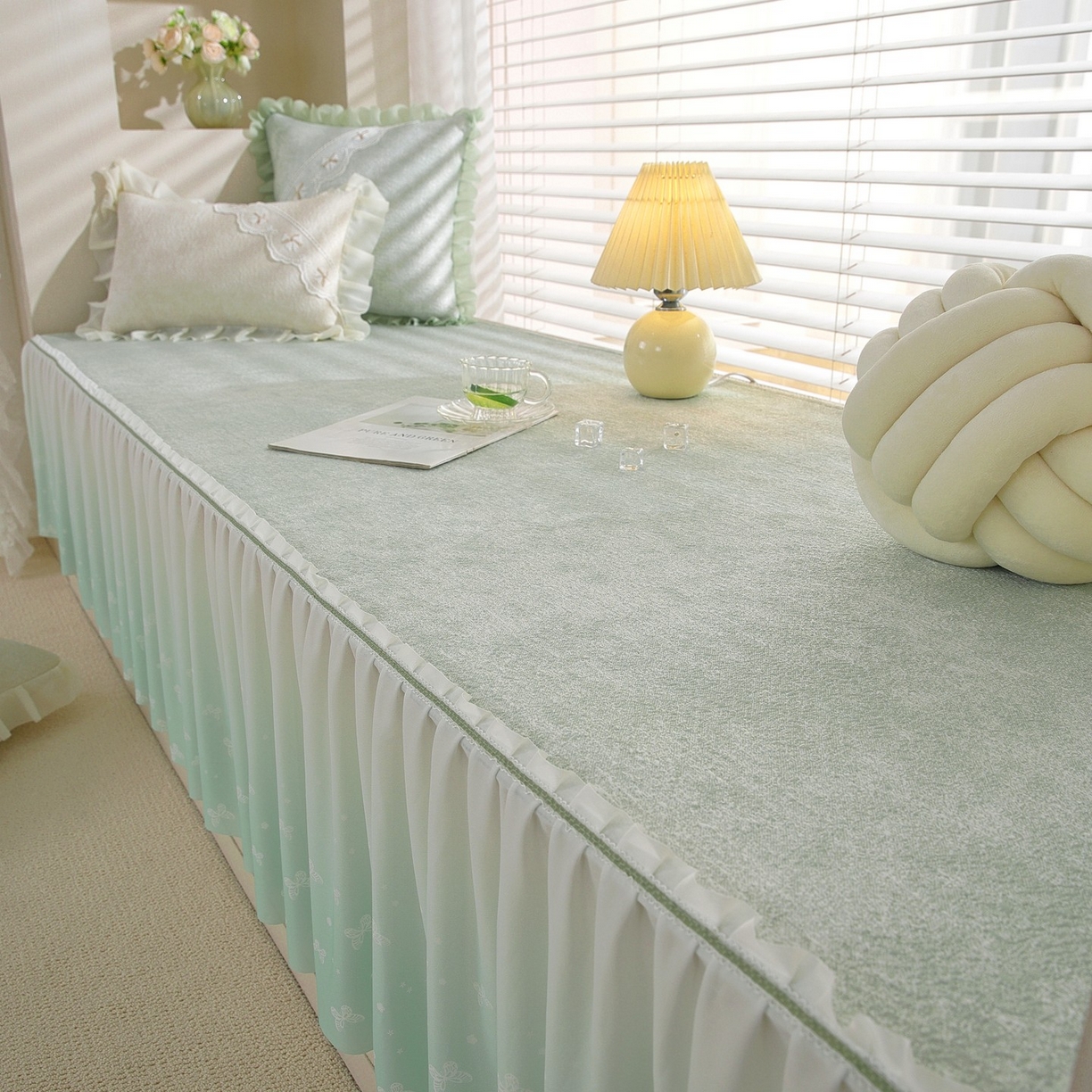 91家纺网 家纺一手货源 找家纺 共鸣沙发垫 2026新款冰豆豆素雅飘窗垫系列 素雅绿色