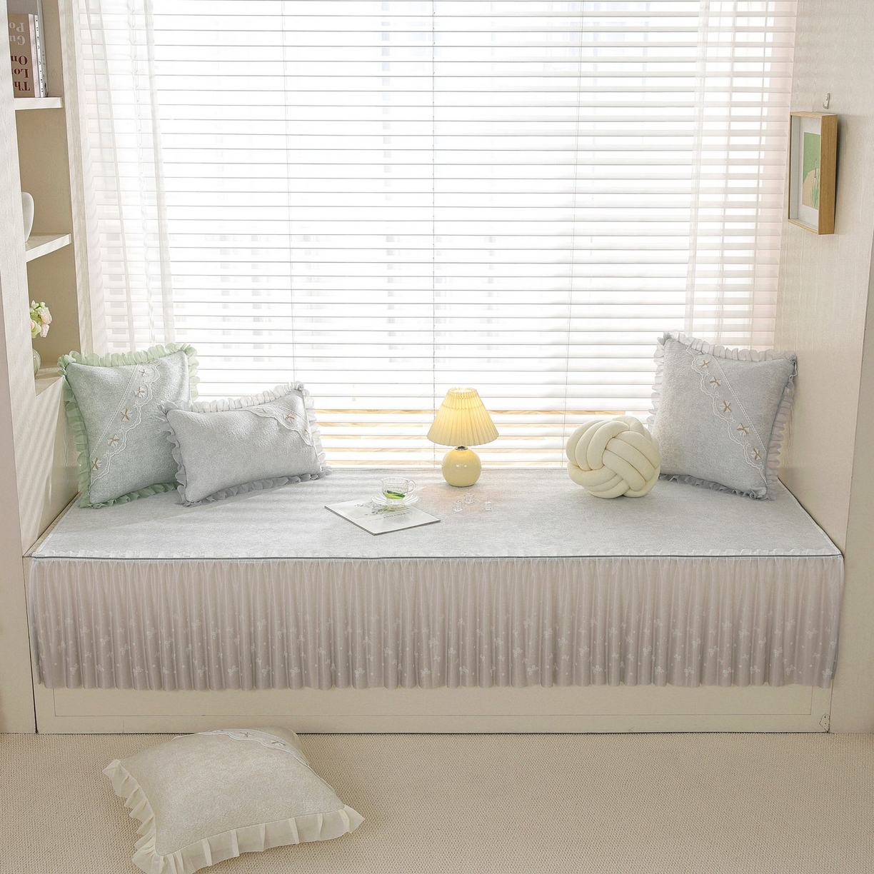 91家纺网 家纺一手货源 找家纺 共鸣沙发垫 2026新款冰豆豆素雅飘窗垫系列 素雅灰色