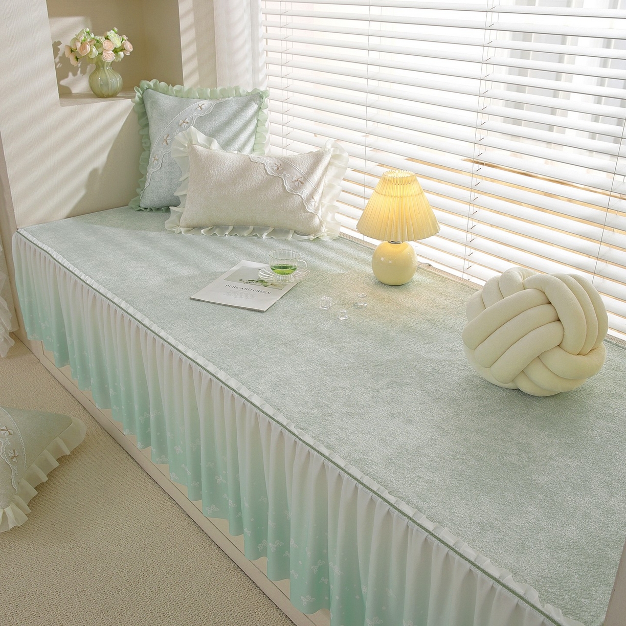 91家纺网 家纺一手货源 找家纺 共鸣沙发垫 2026新款冰豆豆素雅飘窗垫系列 素雅绿色