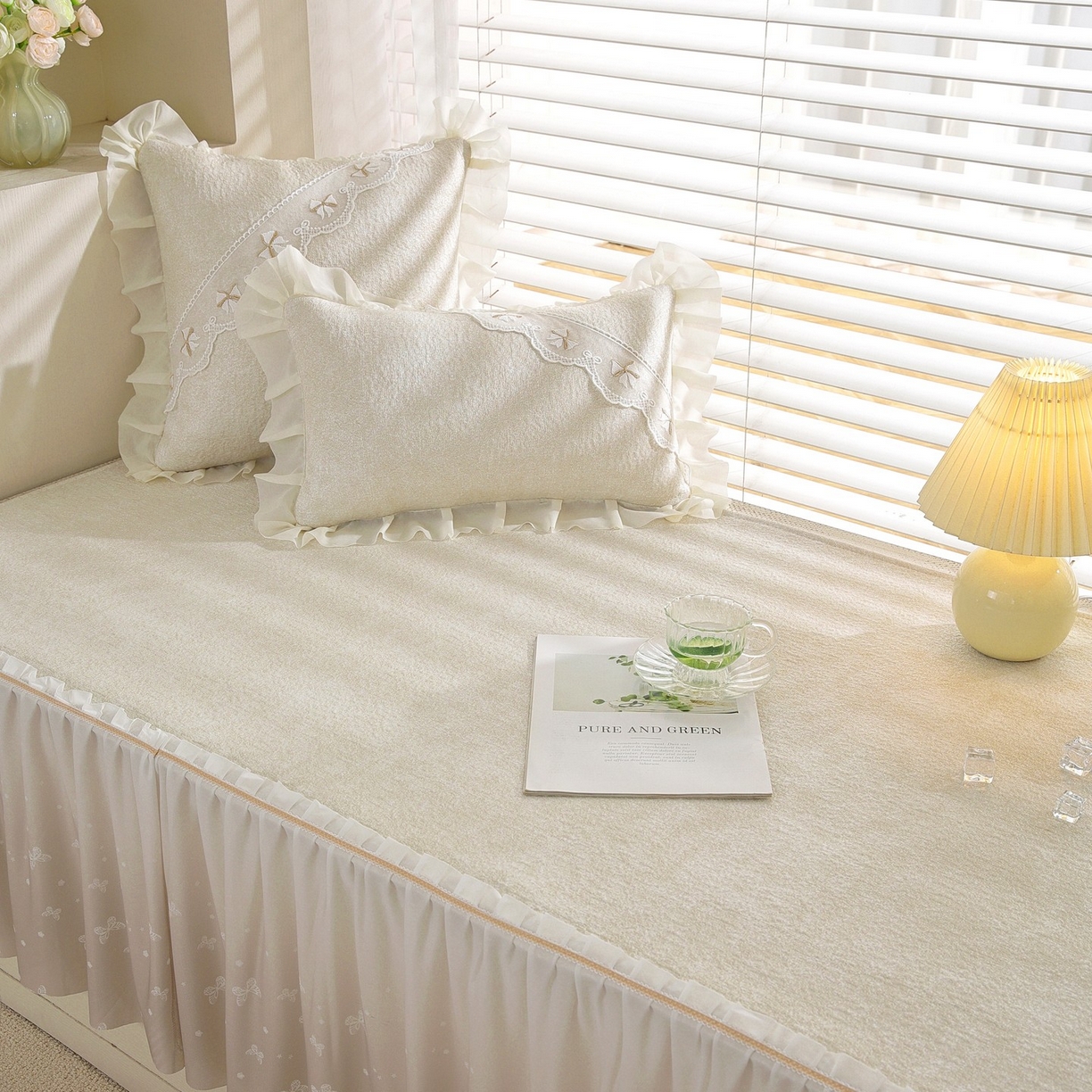 91家纺网 家纺一手货源 找家纺 共鸣沙发垫 2026新款冰豆豆素雅飘窗垫系列 素雅米黄