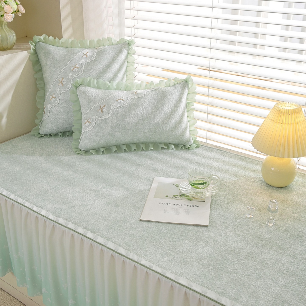 91家纺网 家纺一手货源 找家纺 共鸣沙发垫 2026新款冰豆豆素雅飘窗垫系列 素雅绿色