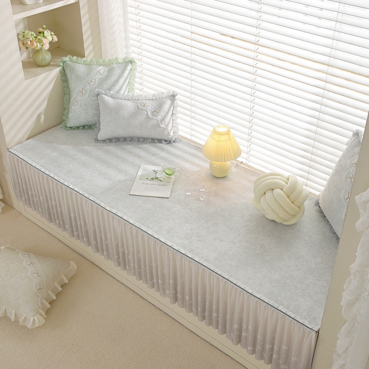 91家纺网 家纺一手货源 找家纺 共鸣沙发垫 2026新款冰豆豆素雅飘窗垫系列 素雅灰色