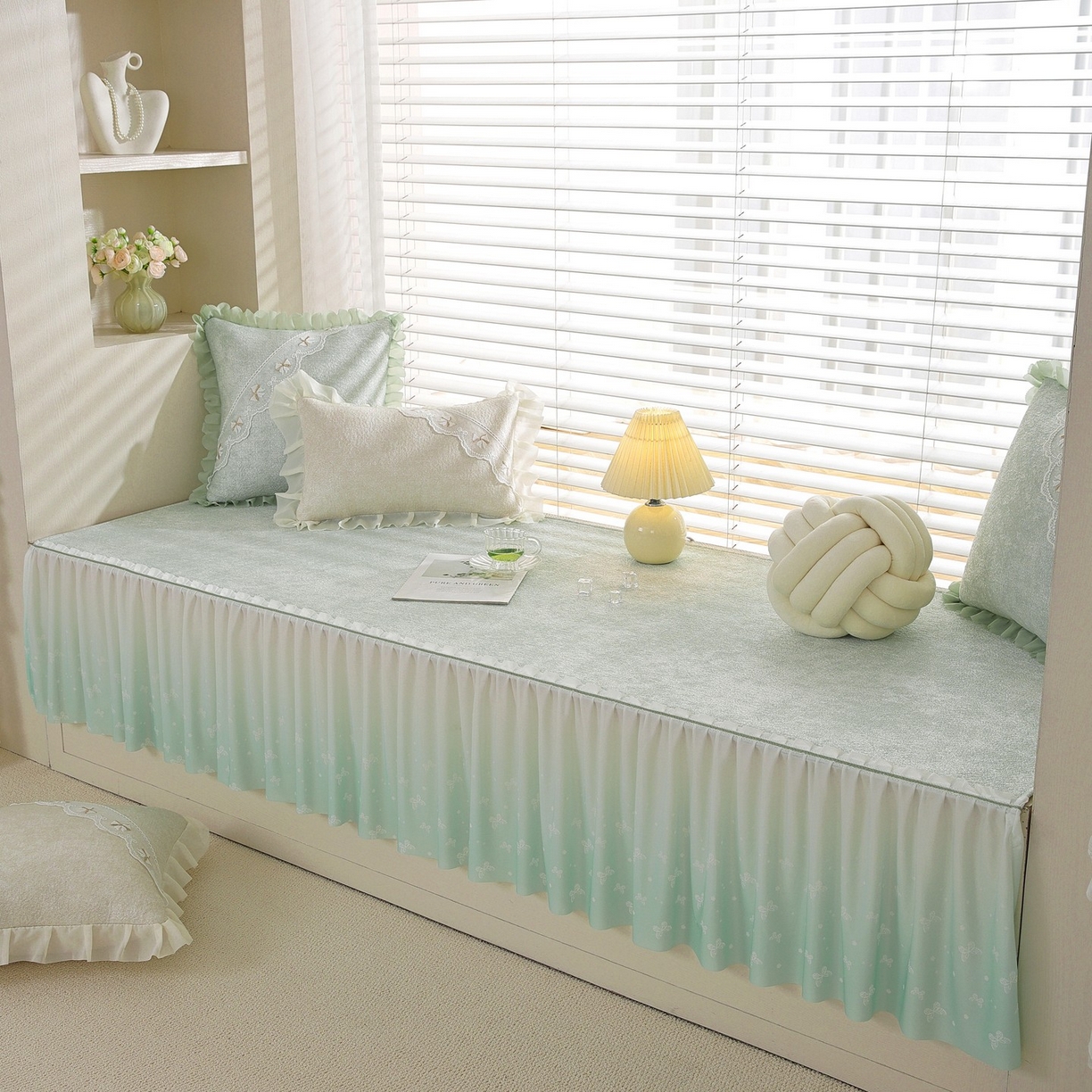 91家纺网 家纺一手货源 找家纺 共鸣沙发垫 2026新款冰豆豆素雅飘窗垫系列 素雅绿色