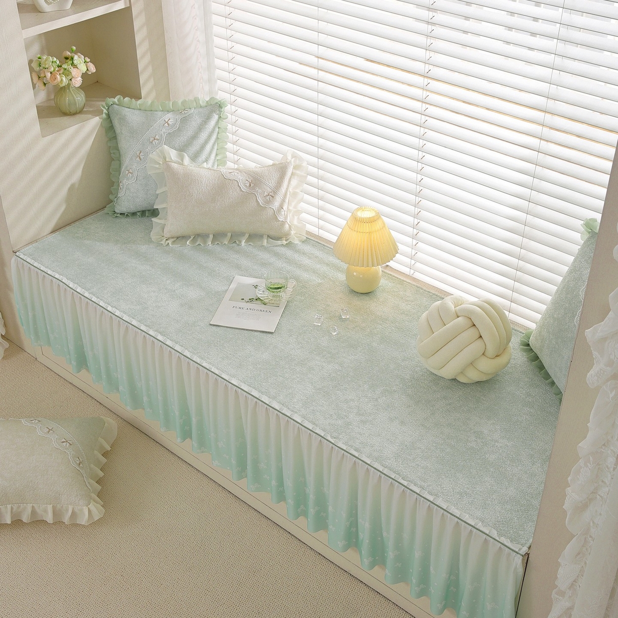 91家纺网 家纺一手货源 找家纺 共鸣沙发垫 2026新款冰豆豆素雅飘窗垫系列 素雅绿色