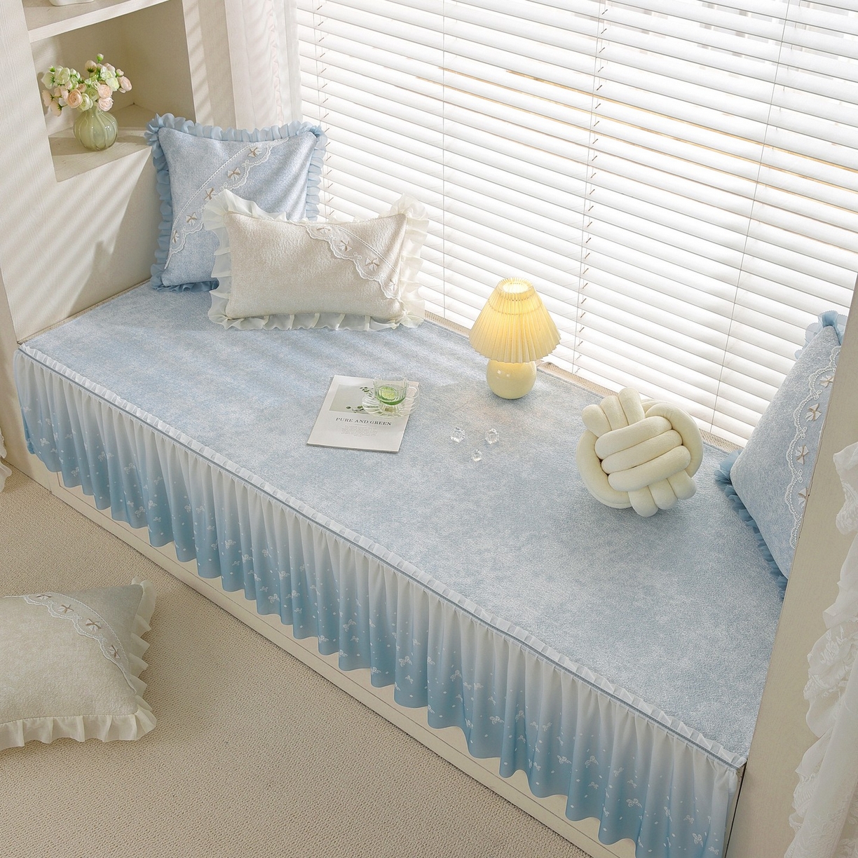 91家纺网 家纺一手货源 找家纺 共鸣沙发垫 2026新款冰豆豆素雅飘窗垫系列 素雅蓝色