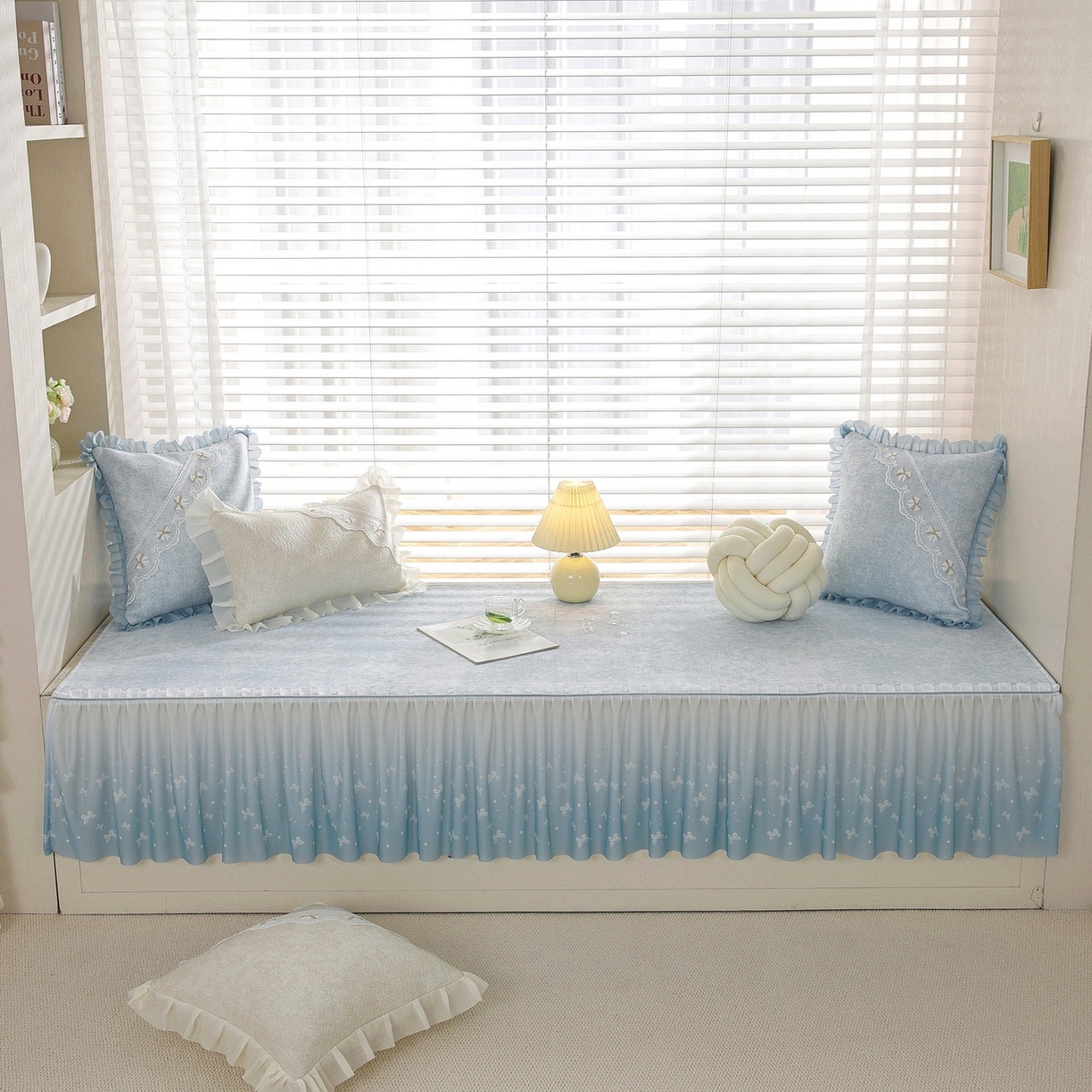 91家纺网 家纺一手货源 找家纺 共鸣沙发垫 2026新款冰豆豆素雅飘窗垫系列 素雅蓝色