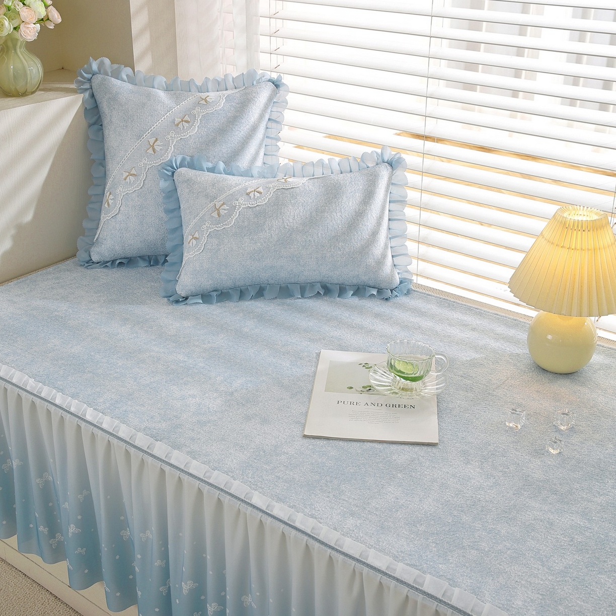 91家纺网 家纺一手货源 找家纺 共鸣沙发垫 2026新款冰豆豆素雅飘窗垫系列 素雅蓝色