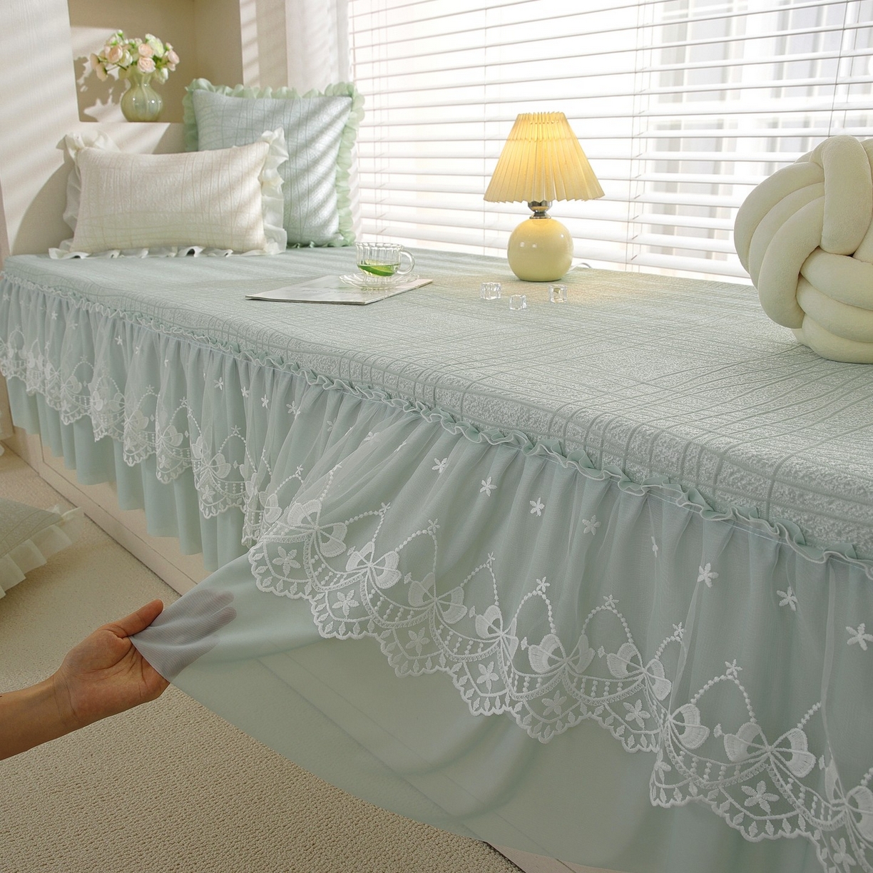 91家纺网 家纺一手货源 找家纺 共鸣沙发垫 2026新款冰豆豆条纹5厘米海绵飘窗垫系列 冰豆条纹绿色