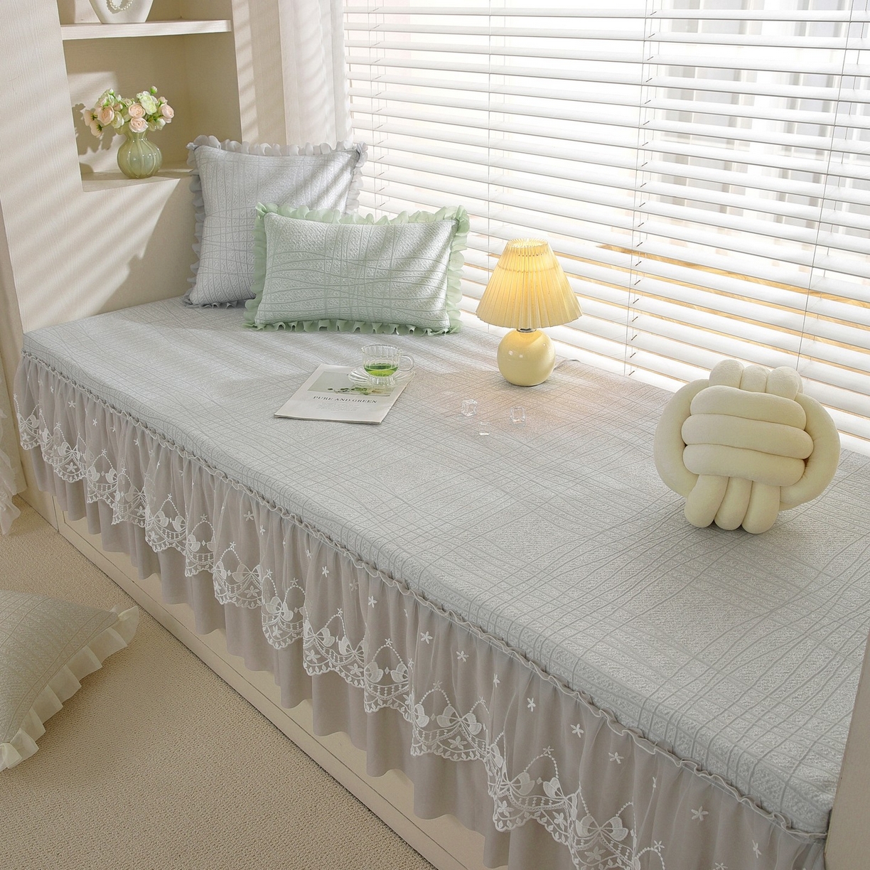 91家纺网 家纺一手货源 找家纺 共鸣沙发垫 2026新款冰豆豆条纹5厘米海绵飘窗垫系列 冰豆条纹灰色