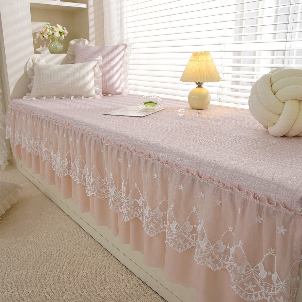 91家纺网 家纺一手货源 找家纺 共鸣沙发垫 2026新款冰豆豆条纹5厘米海绵飘窗垫系列 冰豆条纹粉色