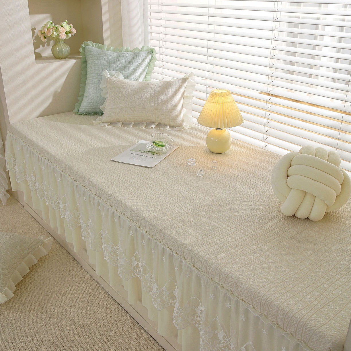 91家纺网 家纺一手货源 找家纺 共鸣沙发垫 2026新款冰豆豆条纹5厘米海绵飘窗垫系列 冰豆条纹米黄