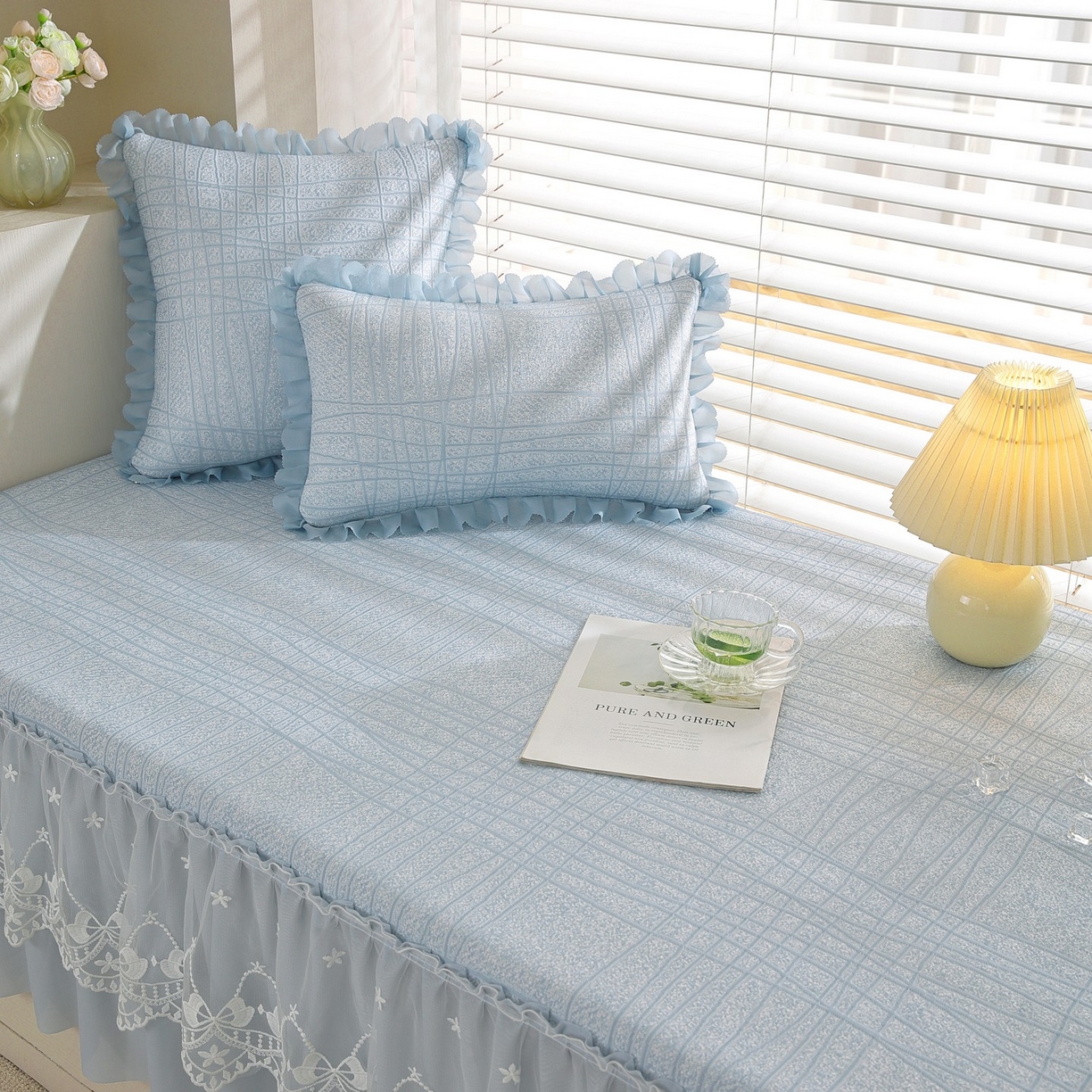 91家纺网 家纺一手货源 找家纺 共鸣沙发垫 2026新款冰豆豆条纹5厘米海绵飘窗垫系列 冰豆条纹蓝色